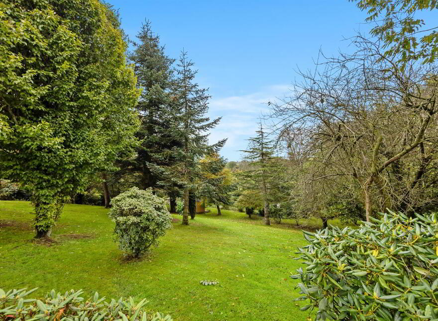 102 Dromore Road, Ballynahinch, BT24 8HX