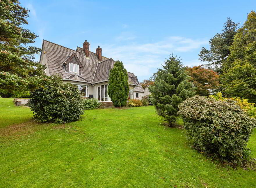 102 Dromore Road, Ballynahinch, BT24 8HX