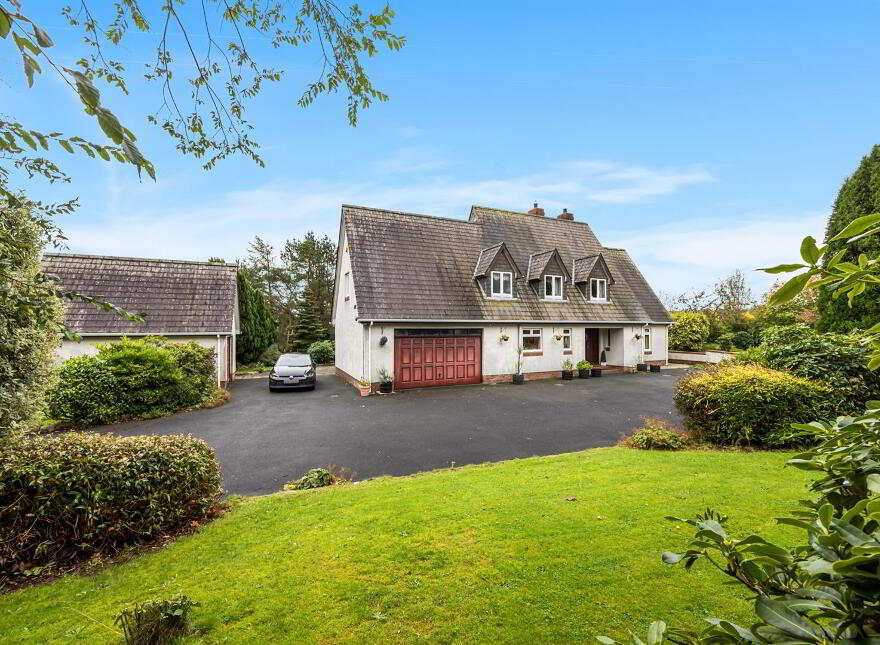 102 Dromore Road, Ballynahinch, BT24 8HX