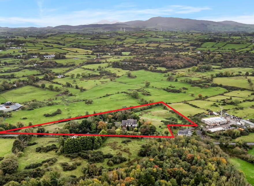 102 Dromore Road, Ballynahinch, BT24 8HX