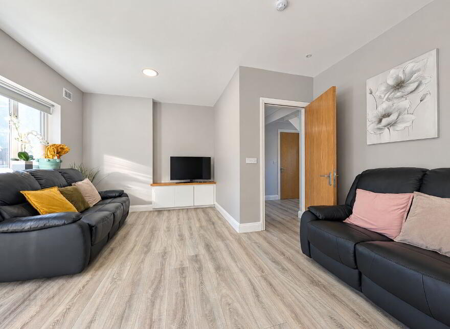 1 Whitethorne Place, Tubbercurry, F91A7X8