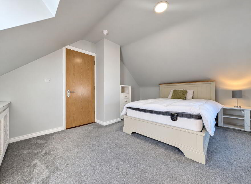 1 Whitethorne Place, Tubbercurry, F91A7X8