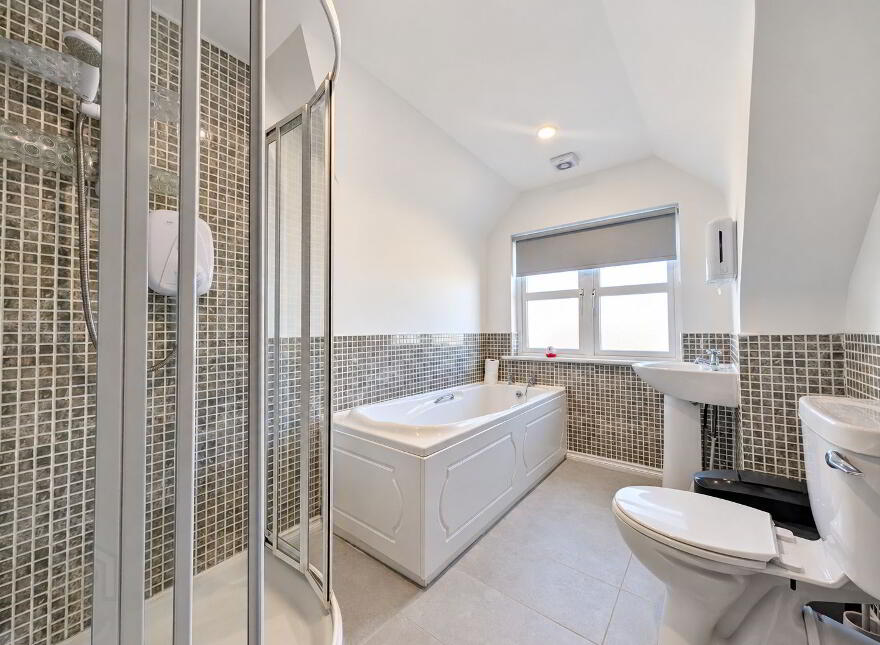 1 Whitethorne Place, Tubbercurry, F91A7X8