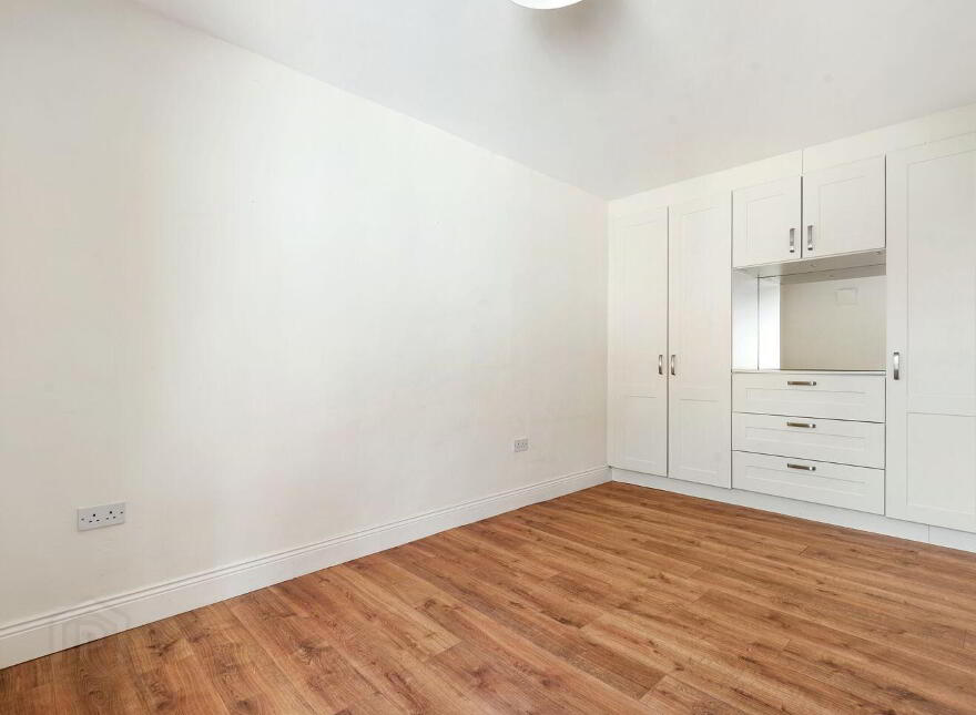2 Wayside Cottages, Kilternan, Kilternan, D18VX54