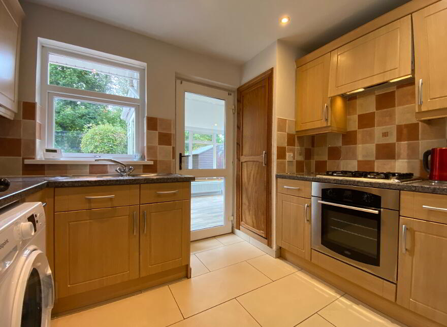 18 Hanwood Avenue, Dundonald, BT16 1XN