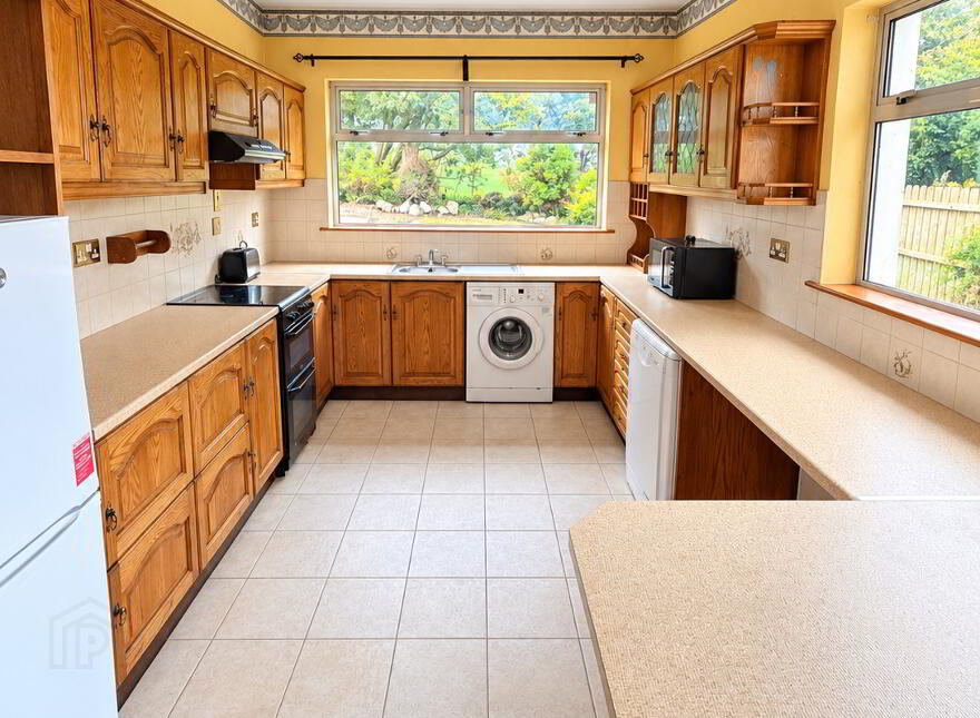 Cloughmore, Kingscourt Road, Carrickmacross, A81AE83