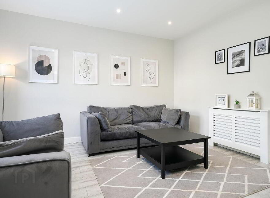 8 Newtown Avenue, Kill
