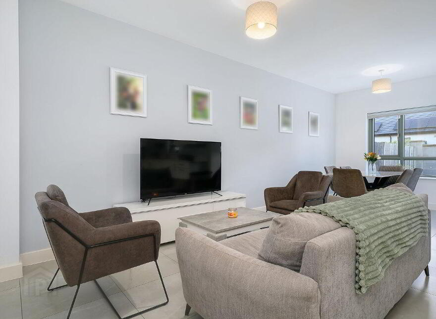 8 Newtown Avenue, Kill