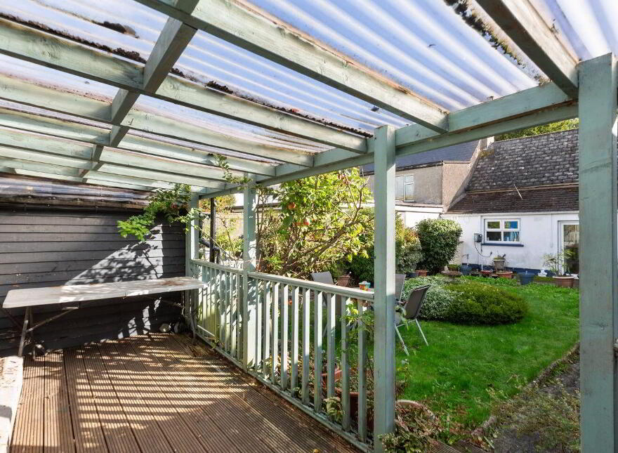 Lauragh House, Church Rd, Bunclody, Y21FD25