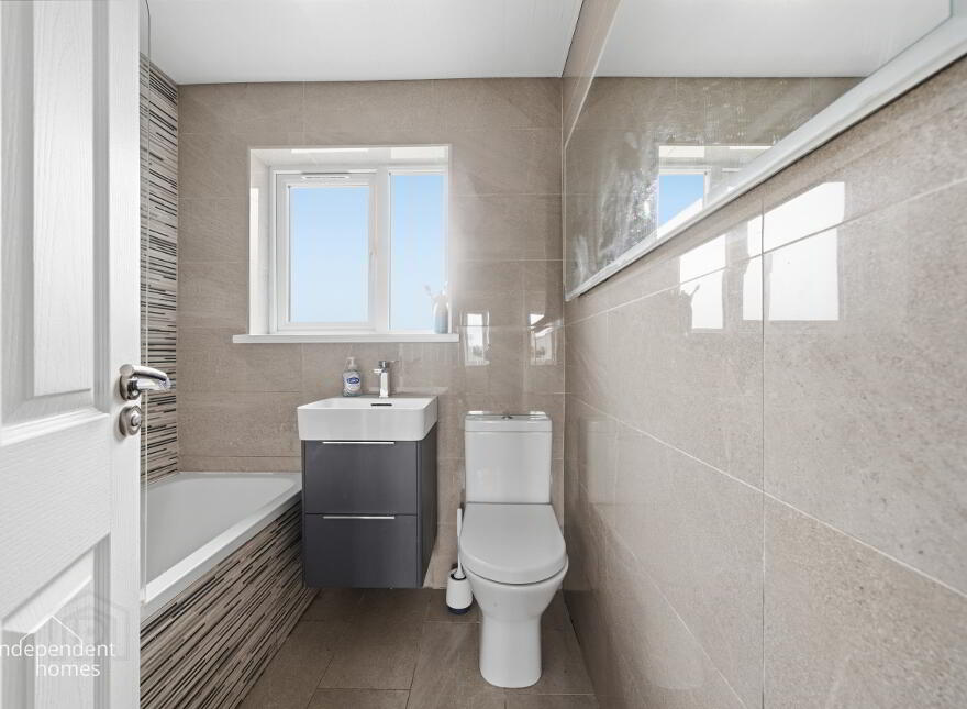 30 Sallagh Park South, Larne, BT40 1NR