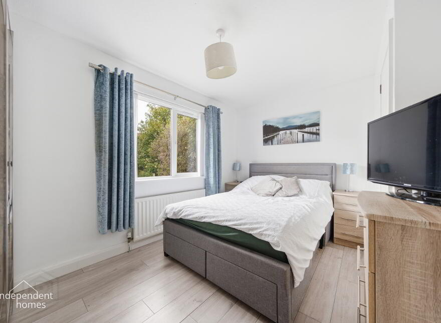 30 Sallagh Park South, Larne, BT40 1NR
