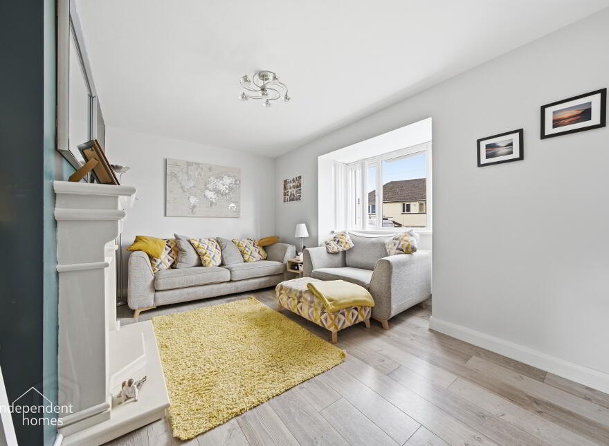 30 Sallagh Park South, Larne, BT40 1NR