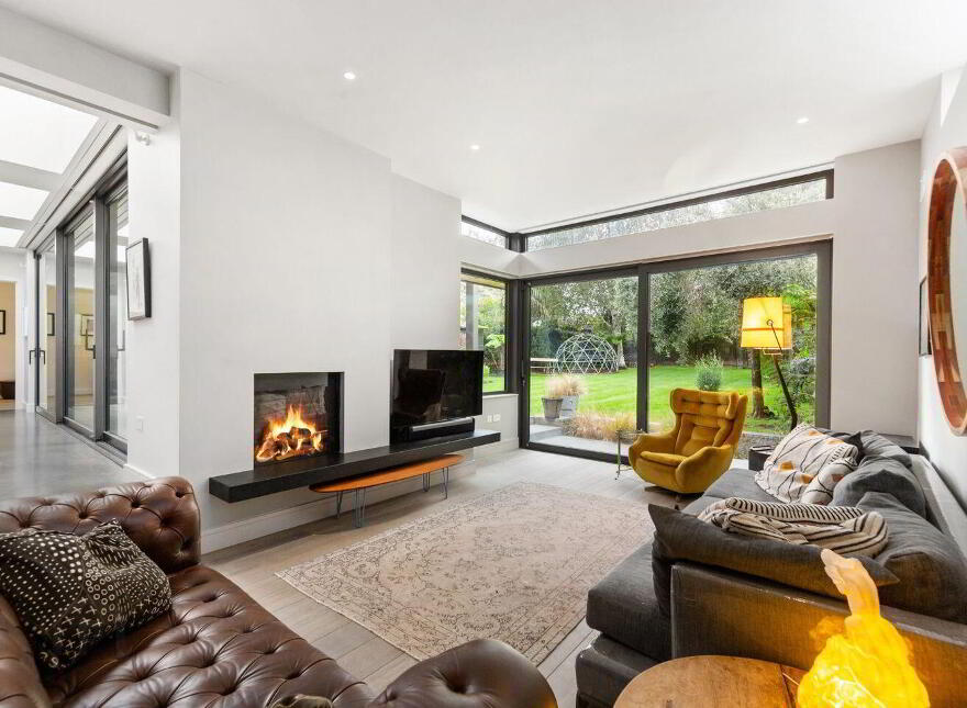 9 Riverside Drive, Rathfarnham, Dublin 14, D14HY02