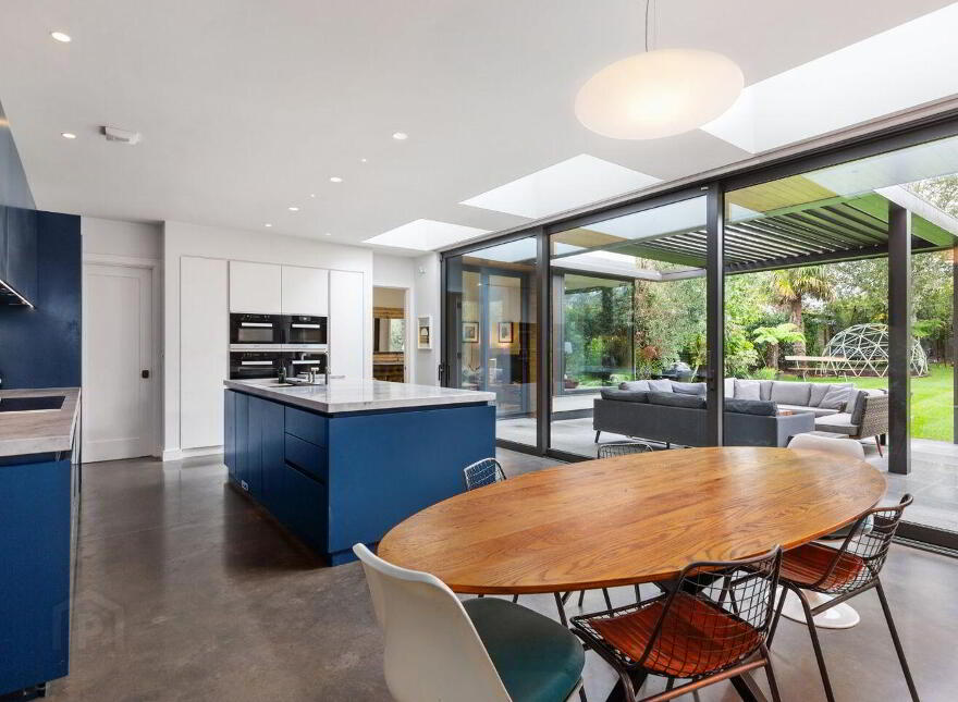9 Riverside Drive, Rathfarnham, Dublin 14, D14HY02
