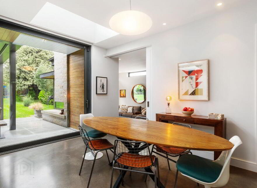 9 Riverside Drive, Rathfarnham, Dublin 14, D14HY02