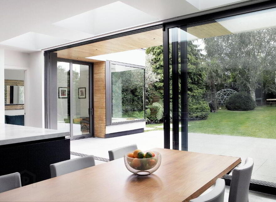 9 Riverside Drive, Rathfarnham, Dublin 14, D14HY02