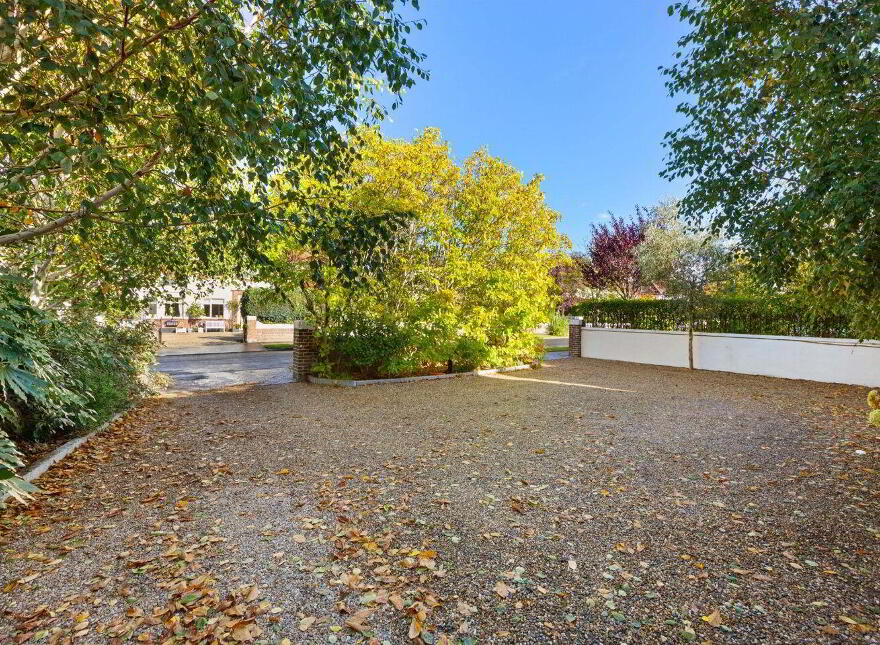 9 Riverside Drive, Rathfarnham, Dublin 14, D14HY02
