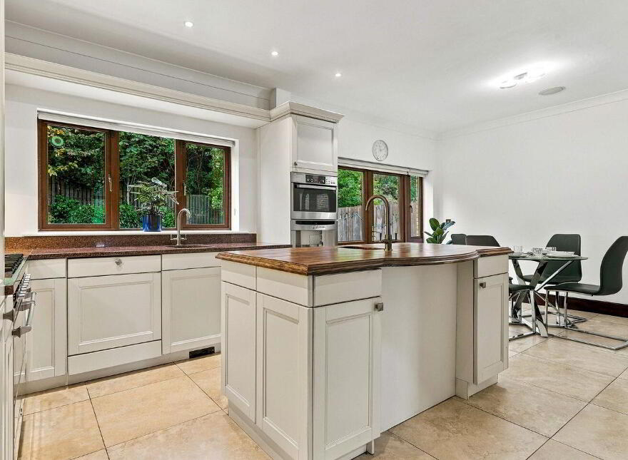 15 Rocky Valley Crescent, Kilmacanogue, A98PK49