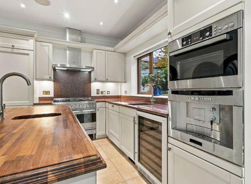 15 Rocky Valley Crescent, Kilmacanogue, A98PK49