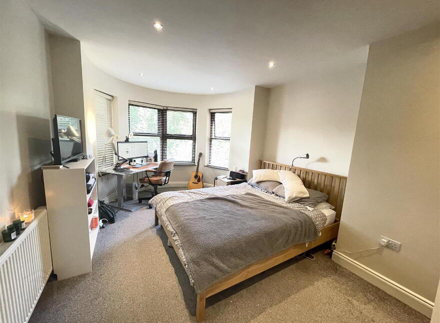 Apt 14 Myrtlefield Manor, 1 Myrtlefield Park, Belfast, BT9 6NE