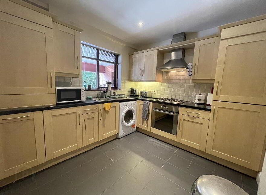 Apt 14 Myrtlefield Manor, 1 Myrtlefield Park, Belfast, BT9 6NE
