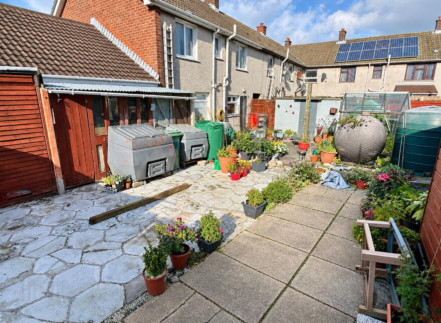 25 Russell Drive, Lurgan, BT66 8HD