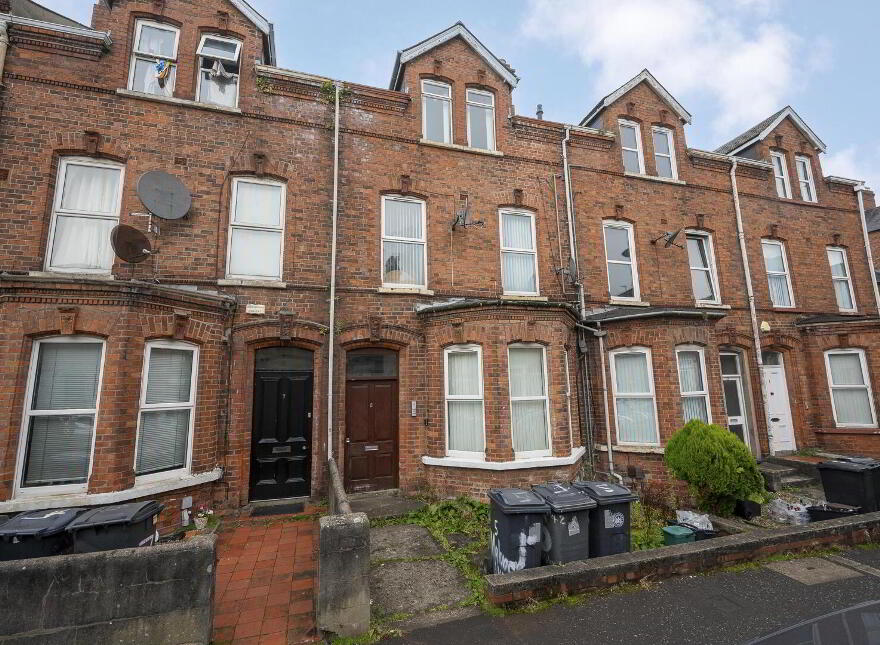 Flat 2, 5 Malone Avenue, Belfast, BT9 6EN