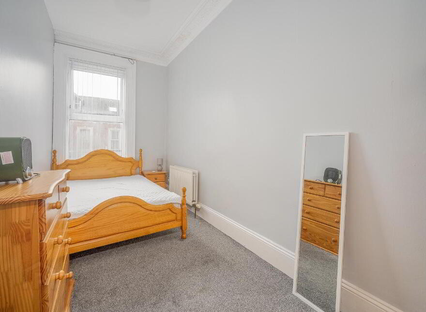 Flat 2, 5 Malone Avenue, Belfast, BT9 6EN