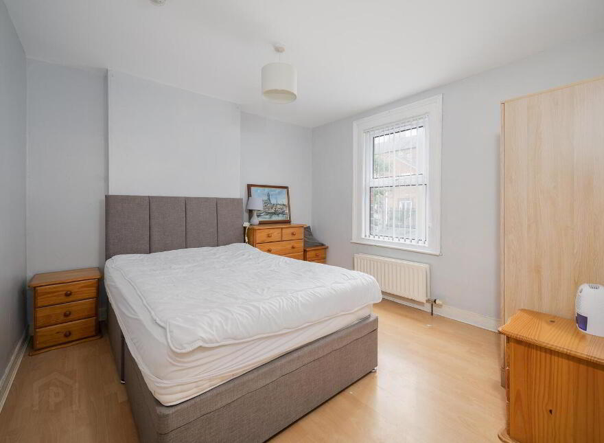 Flat 2, 5 Malone Avenue, Belfast, BT9 6EN