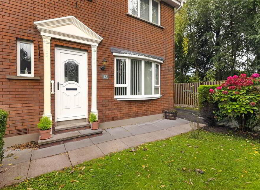 13 Drumard Grange, Knockmore Road, Lisburn, BT28 2PP