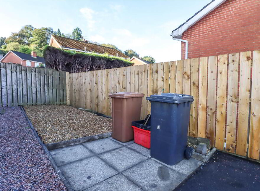 20b Dundonald Heights, Dundonald, Belfast, BT16 1XL