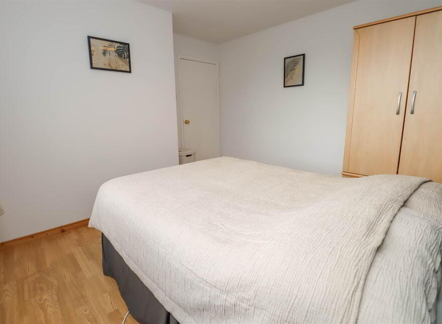 20b Dundonald Heights, Dundonald, Belfast, BT16 1XL