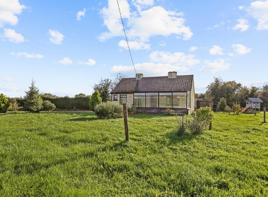 6 Rutland Terrace, Palatine, R93C4E9
