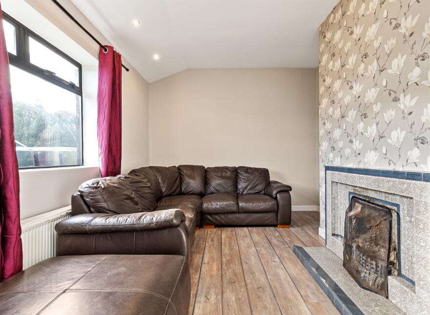 6 Rutland Terrace, Palatine, R93C4E9