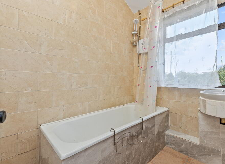 6 Rutland Terrace, Palatine, R93C4E9