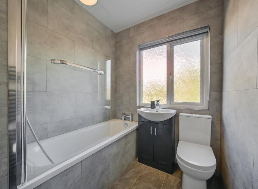 122 Sicily Park, Upper Lisburn Road, Belfast, BT10 0AP