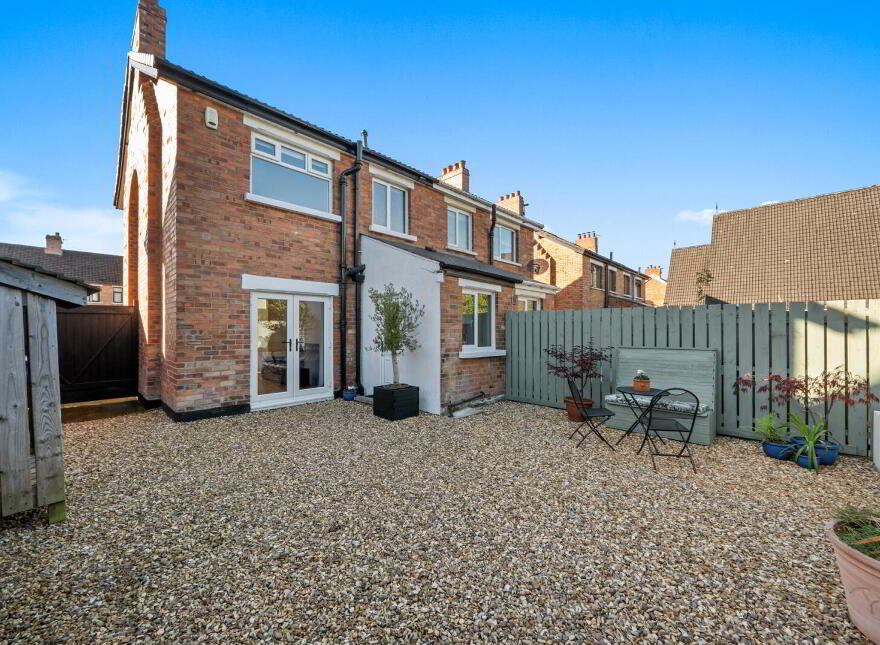 122 Sicily Park, Upper Lisburn Road, Belfast, BT10 0AP