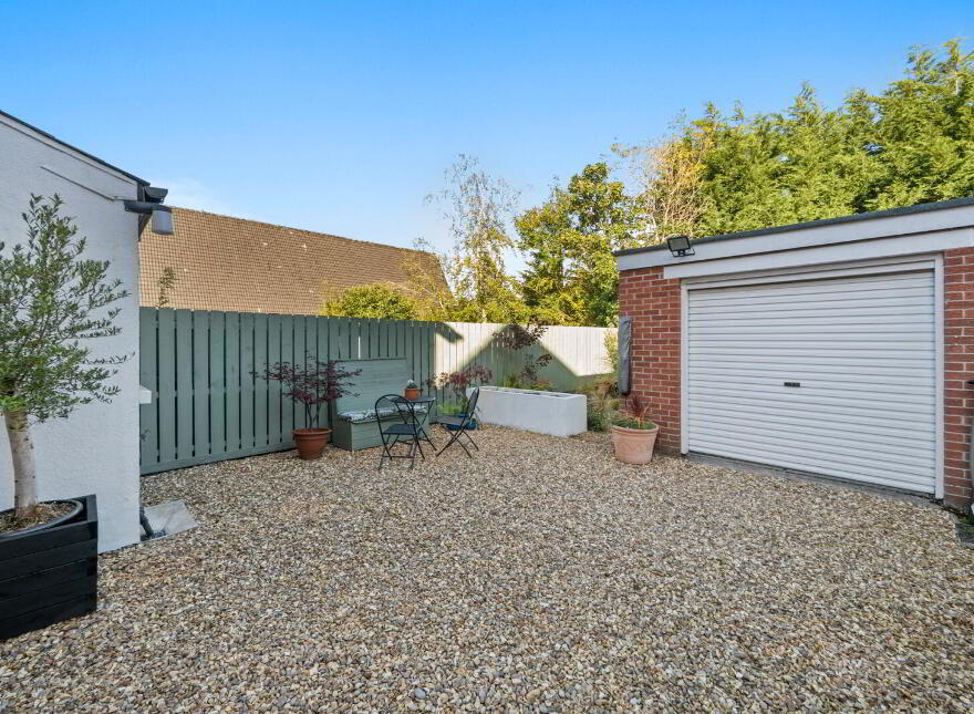 122 Sicily Park, Upper Lisburn Road, Belfast, BT10 0AP