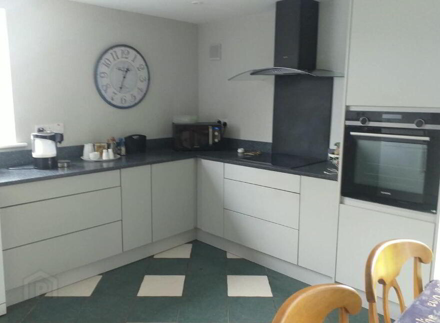 Bridge House, Pearson's Bridge, Ballylickey, Kealkill, P75HN52