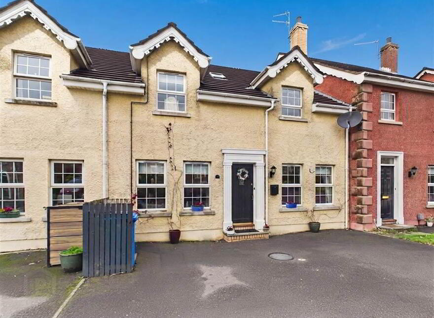 48 Carney Hall, Newry, BT34 1GB