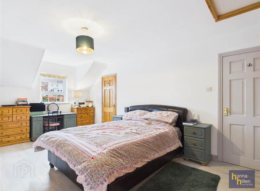 48 Carney Hall, Newry, BT34 1GB