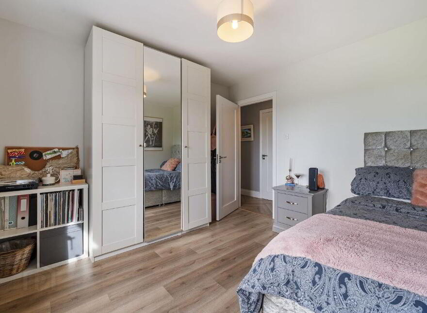 Gougane Lodge, Killanully, Ballygarvan, T12YAE7