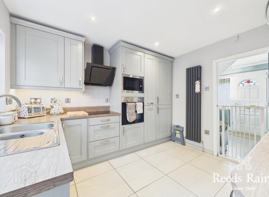 37 Glenview Avenue, Belfast, BT5 7LZ