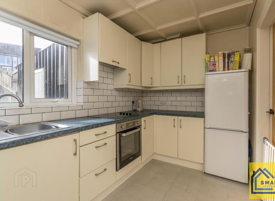 16 Tudor Dale, Belfast, BT4 1SQ