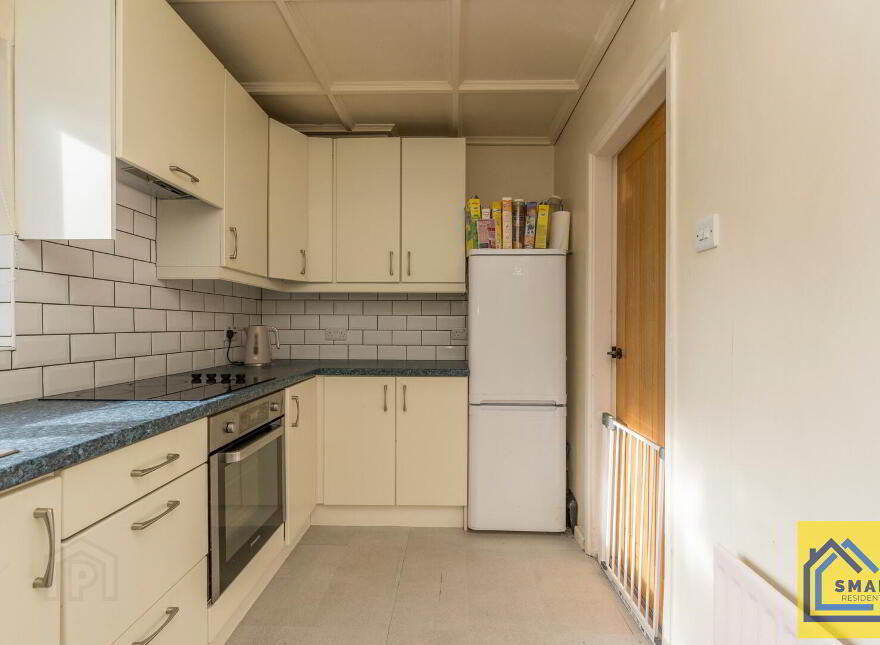 16 Tudor Dale, Belfast, BT4 1SQ