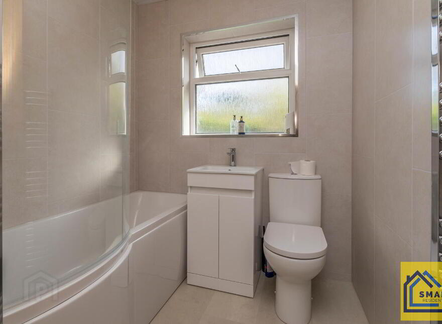 16 Tudor Dale, Belfast, BT4 1SQ