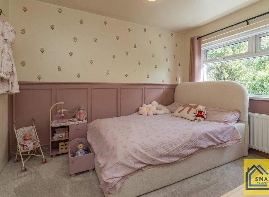 16 Tudor Dale, Belfast, BT4 1SQ