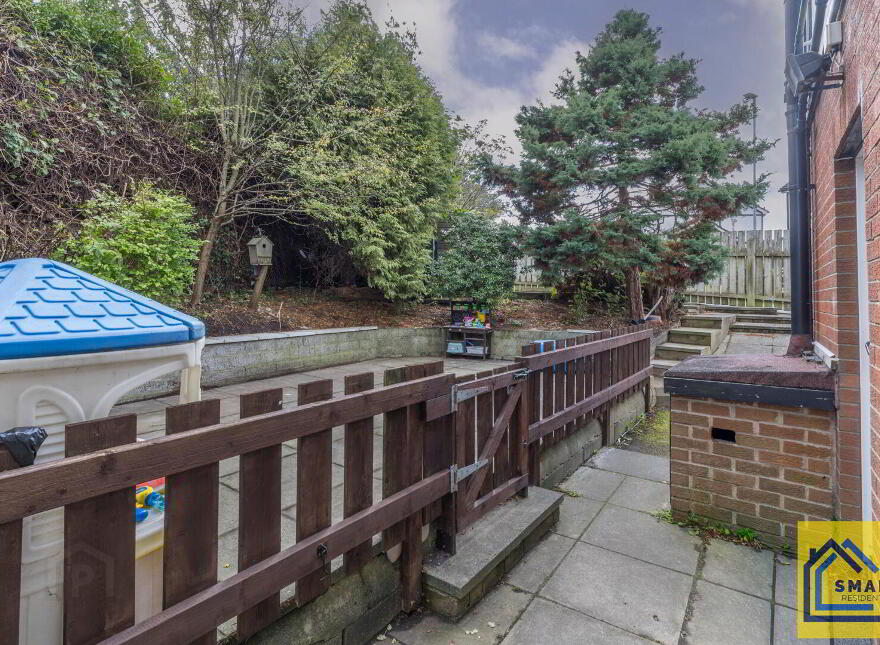 16 Tudor Dale, Belfast, BT4 1SQ