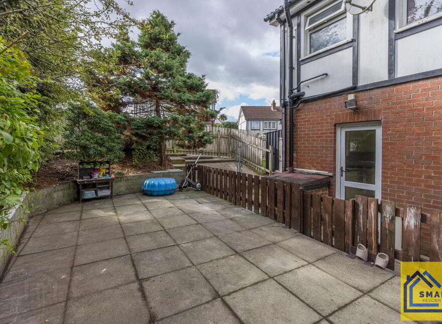 16 Tudor Dale, Belfast, BT4 1SQ