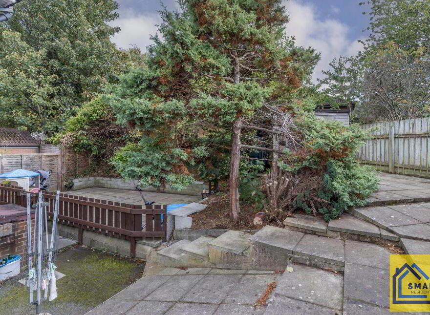 16 Tudor Dale, Belfast, BT4 1SQ